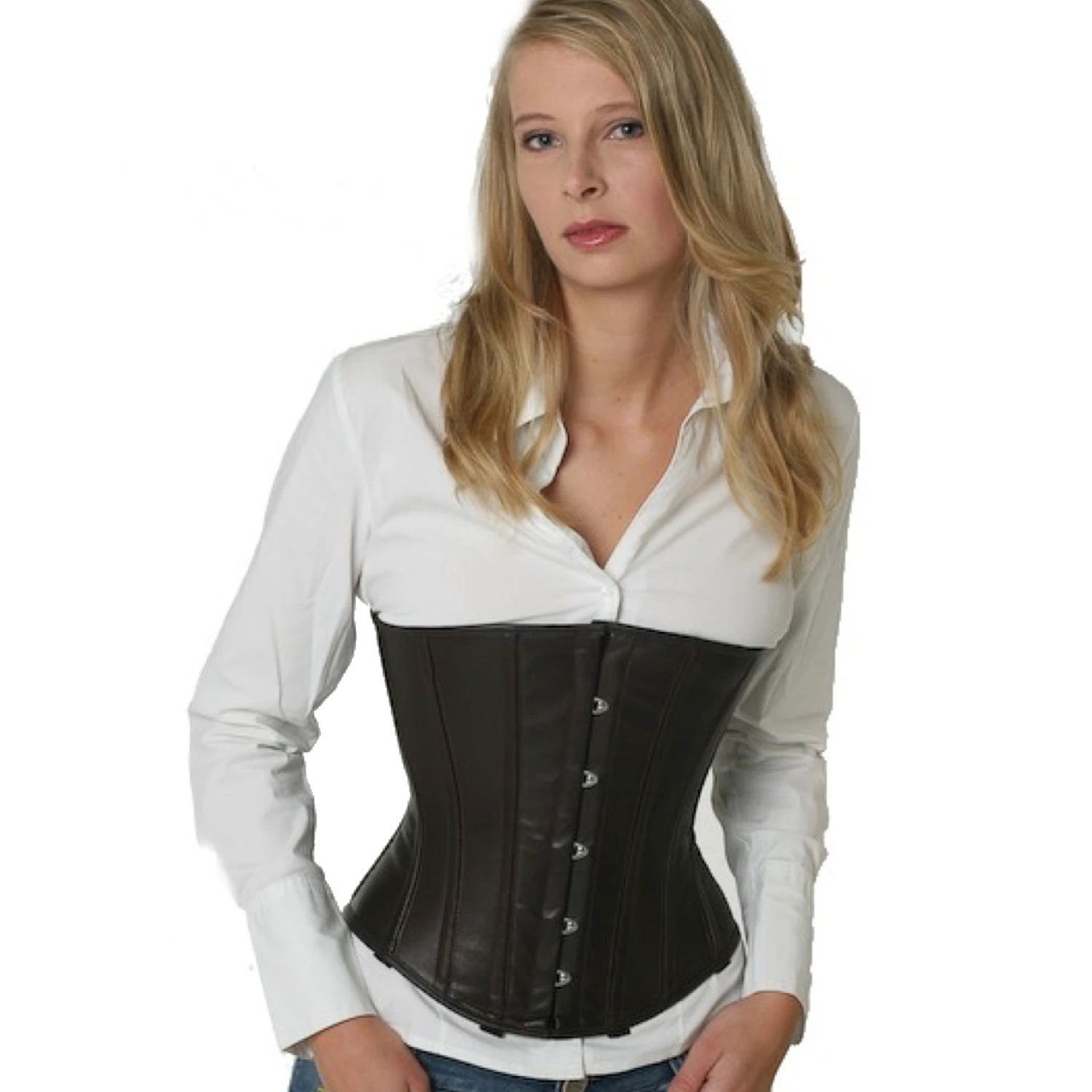 Korsett Unterbrust Leder Braun Dunkelbraun lu25 Modell trägt Lederkorsett Unterbrust in dunkelbraun von vorne echtes Schnürkorsett für Taillenreduktion