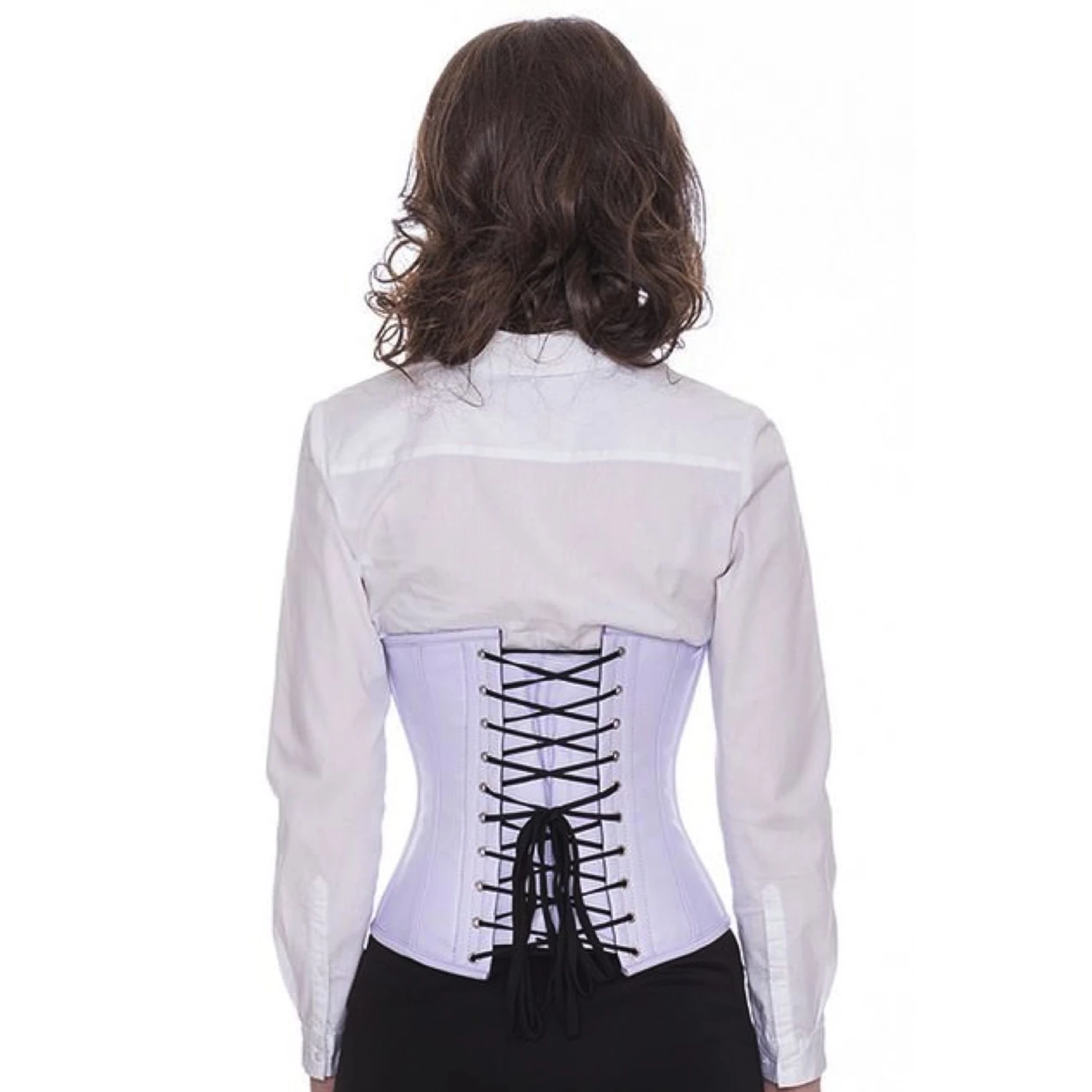 Korsett Taillen Leder Hell Violett lw39 Rückansicht am Modell für das Lederkorsett Taillenkorsett in hellviolett mit klassischer Schnürung hinten und 10 Edelstahl-Korsettstangen.